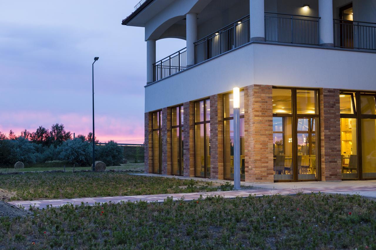 Family-Hotel Balastya Экстерьер фото